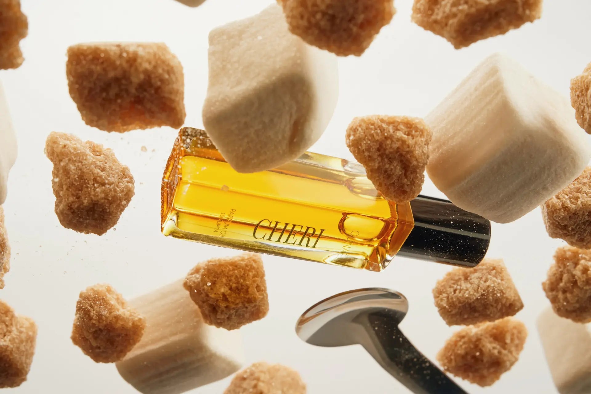 Olejek perfumowany CHERI OLINAÈ – wanilia, marshmallow, słodki gourmand w formie roll-on